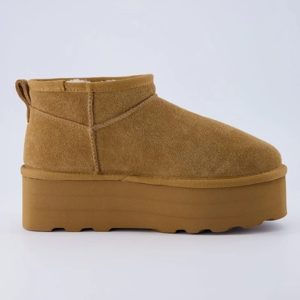 Cushionaire Suede Platform Water Repellent Ankle Boot (SH13)
